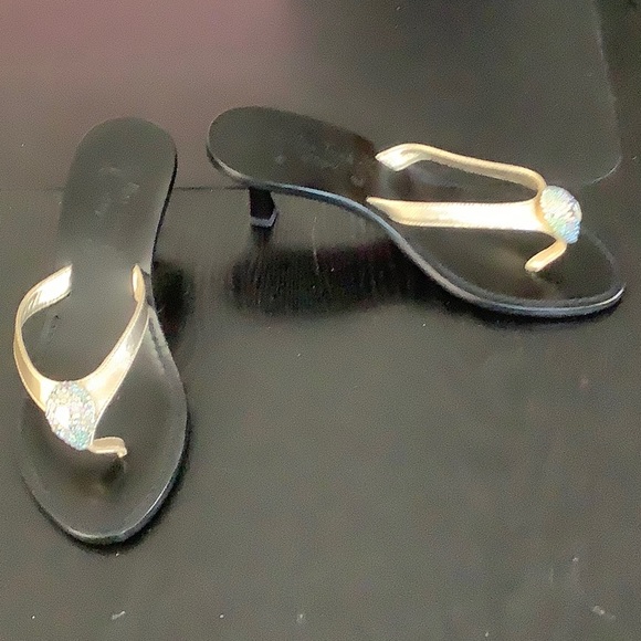 Miss Trish of Capri “Iridescence” gemstone sandal - Picture 2 of 5